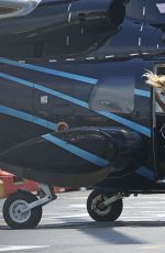 KATE HUDSON Getting Off a Helicopter in New York 05/15/2015