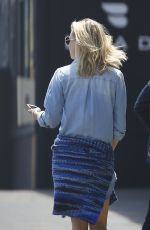 KATE HUDSON Getting Off a Helicopter in New York 05/15/2015