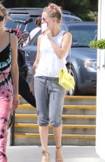 KATE HUDSON Out and About in Malibu 05/24/2015