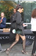 KENDALL JENNER at the LA Clippers Game