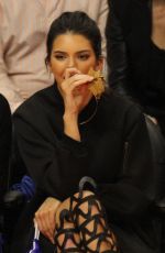 KENDALL JENNER at the LA Clippers Game