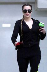 KHLOE KARDASHIAN Leaves a Gym in Beverly Hills 04/30/2015