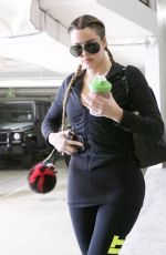 KHLOE KARDASHIAN Leaves a Gym in Beverly Hills 04/30/2015
