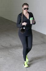 KHLOE KARDASHIAN Leaves a Gym in Beverly Hills 04/30/2015