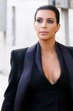 KIM KARDASHIAN Arrives at Jimmy Kimmel Live in Hollywood 04/30/2015