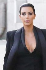 KIM KARDASHIAN Arrives at Jimmy Kimmel Live in Hollywood 04/30/2015