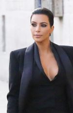 KIM KARDASHIAN Arrives at Jimmy Kimmel Live in Hollywood 04/30/2015