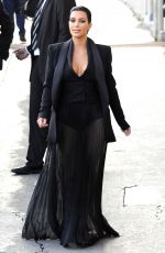 KIM KARDASHIAN Arrives at Jimmy Kimmel Live in Hollywood 04/30/2015