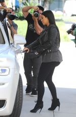 KIM KARDASHIAN Out and About in Los Angeles 05/28/2015