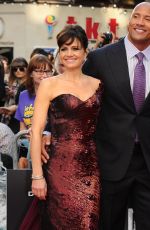KYLIE MONOGUE at San Andreas Premiere in London