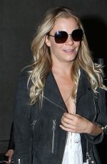 LEANN RIMES at Los Angeles International Airport 05/28/2015