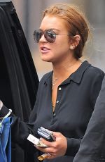 LINDSAY LOHAN Arrives to Complete Her Community Service in New York