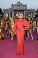 MARY J. BLIGE at Llife Ball 2015 in Vienna