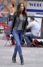 MEGAN FOX on the Set of Teenage Mutant Ninja Turtles 2 05/11/2015