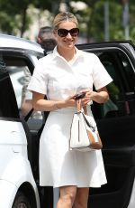 MICHELLE HUNZIKER Arrives at Railway Station in Milan 05/25/2015