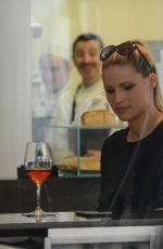 MICHELLE HUNZIKER Out for Lunch at Cafe Trussardi