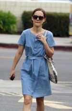 NATALIE PORTMAN Out and About in Los Feliz 05/05/2015