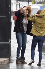 PIPPA MIDDLETON Out and About on the Kings Road in Chelsea
