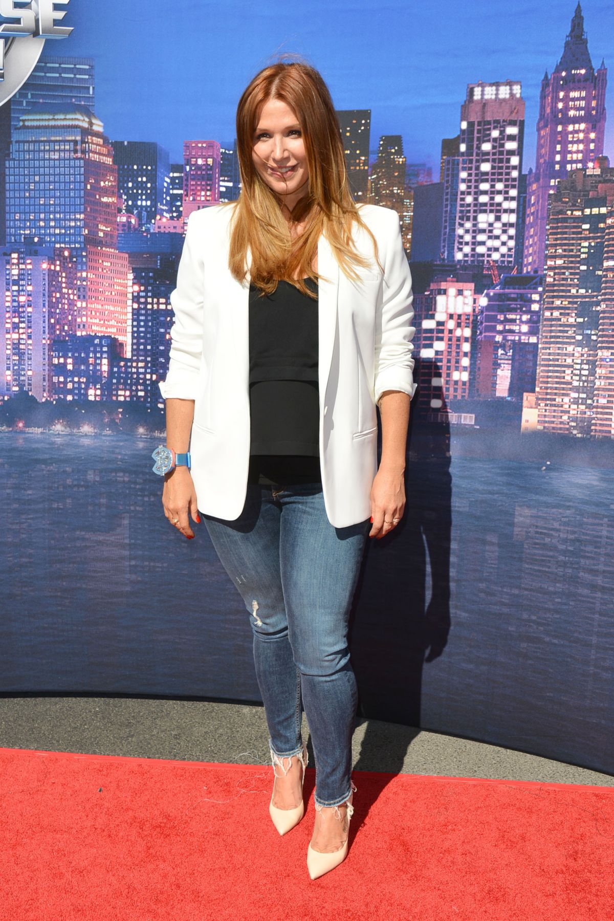 POPPY MONTGOMERY at Marvel Universe Live! Celebrity Premiere in Inglewood POPPY MONTGOMERY at Marvel Universe Live! Celebrity Premiere in Inglewood