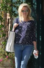 REESE WITHERSPOON Leaves a Meeting in Santa Monica 05/01/2015