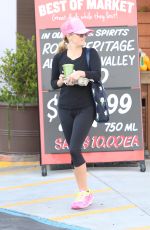 REESE WITHERSPOON Leavs a Market in Santa Monica 05/14/2015