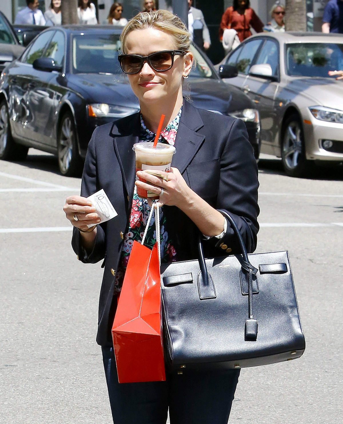 REESE WITHERSPOON Out and About in Beverly Hills 05/12/2015 REESE WITHERSPOON Out and About in Beverly Hills 05/12/2015