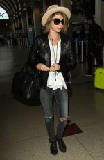 SARAH HYLAND Arrives at Los Angeles international Airport 05/07/2015