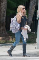 SARAH MICHELLE GELLAR Out and About in Los Angeles 05/27/2015