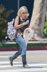 SARAH MICHELLE GELLAR Out and About in Los Angeles 05/27/2015