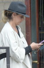 SARAH MICHELLE GELLAR Out and About in Santa Monica 05/14/2015