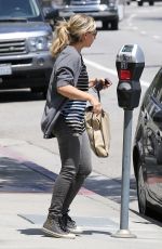 SARAH MICHELLE GELLAR Out Shopping in Brentwood 05/29/2015