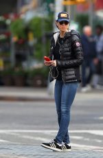 SARAH SILVERMAN Taking a Photos in New York 04/28/2015