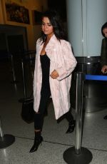 SELENA GOMEZ Arrives at Los Angeles international Airport 05/11/2015