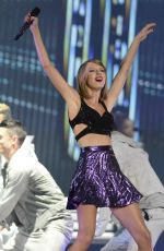 TAYLOR SWIFT at 1989 World Tour at Tiger Stadium in Baton Rouge