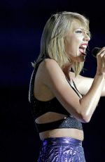 TAYLOR SWIFT at 1989 World Tour at Tiger Stadium in Baton Rouge
