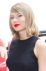 TAYLOR SWIFT Leaves and Back to Her Home in New York 05/26/2016