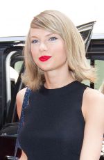 TAYLOR SWIFT Leaves and Back to Her Home in New York 05/26/2016