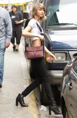 TAYLOR SWIFT Out and About in New York 05/28/2015