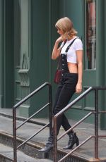 TAYLOR SWIFT Out and About in New York 05/28/2015