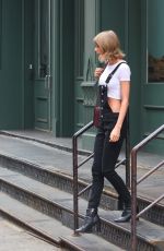 TAYLOR SWIFT Out and About in New York 05/28/2015