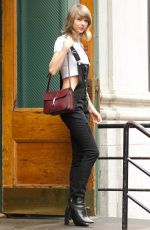 TAYLOR SWIFT Out and About in New York 05/28/2015