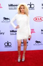 TORI KELLY at 2015 Billboard Music Awards in Las Vegas