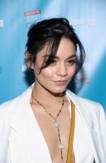 VANESSA HUDGENS at broadway.com Audience Choice Awards in New York