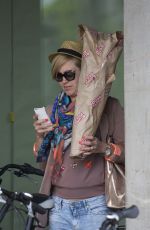 WOLKE HEGENBARTH Out Shopping in Berlin