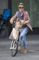 WOLKE HEGENBARTH Out Shopping in Berlin