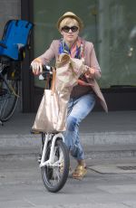 WOLKE HEGENBARTH Out Shopping in Berlin