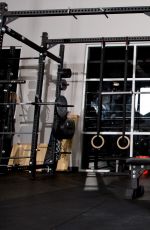 WWE - BECKY LYNCH Trains at The WWE Performance Center