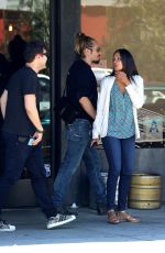 ZOE SALDANA and Marco Perego Kissing After Lunch in Los Angeles