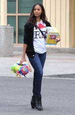 ZOE SALDANA Shopping at Babies R US in Van Nuys 05/17/2015