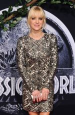 ANNA FARIS in Jurassic World Premiere in Hollywood